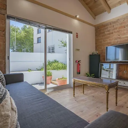 Artsy Chalets By Be@home