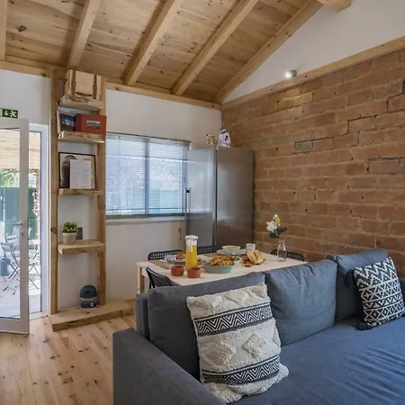 Artsy Chalets By Be@home Chalet