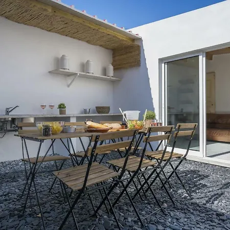 Chalet Artsy Chalets By Be@home *