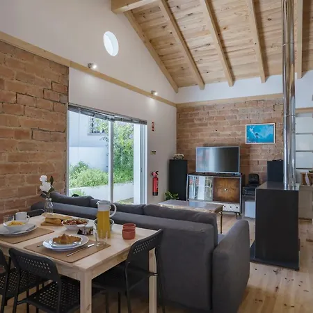 Artsy Chalets By Be@home *